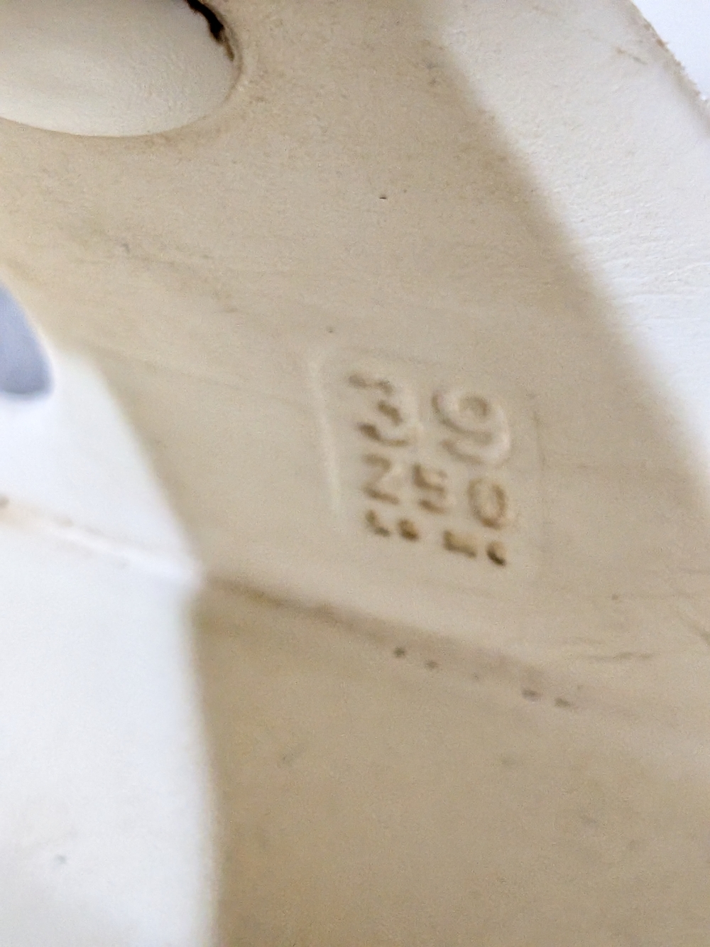 Birkenstock White Slip-On Sandals Size 39EU - Picture 6 of 8